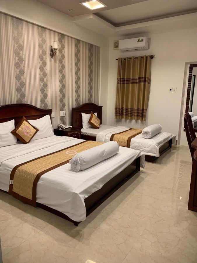 Phuc Hung Hotel Ратьзя Экстерьер фото