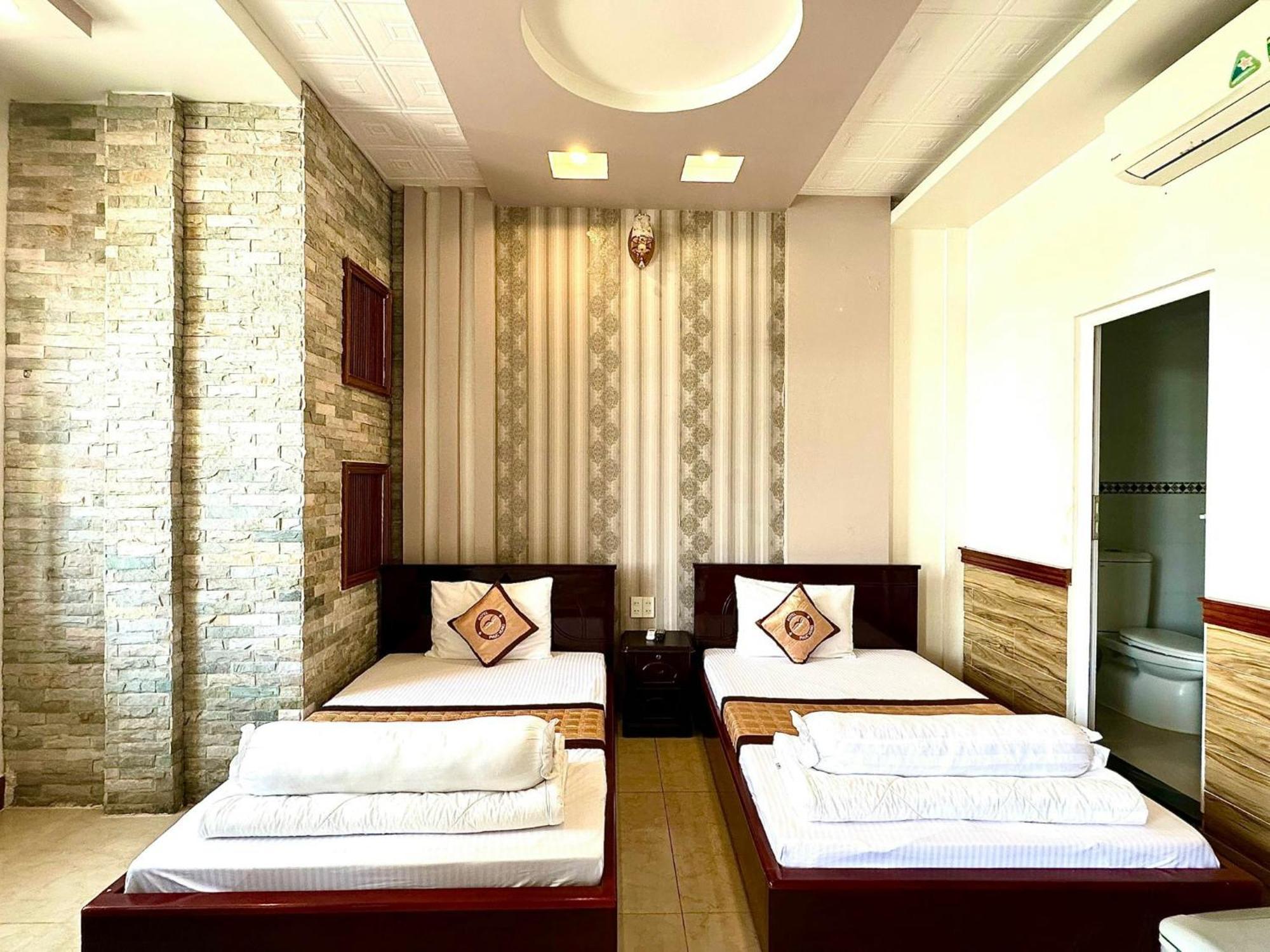 Phuc Hung Hotel Ратьзя Экстерьер фото