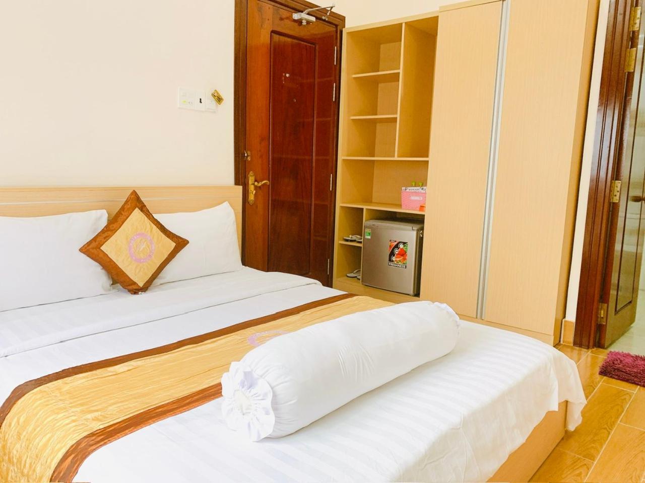 Phuc Hung Hotel Ратьзя Экстерьер фото