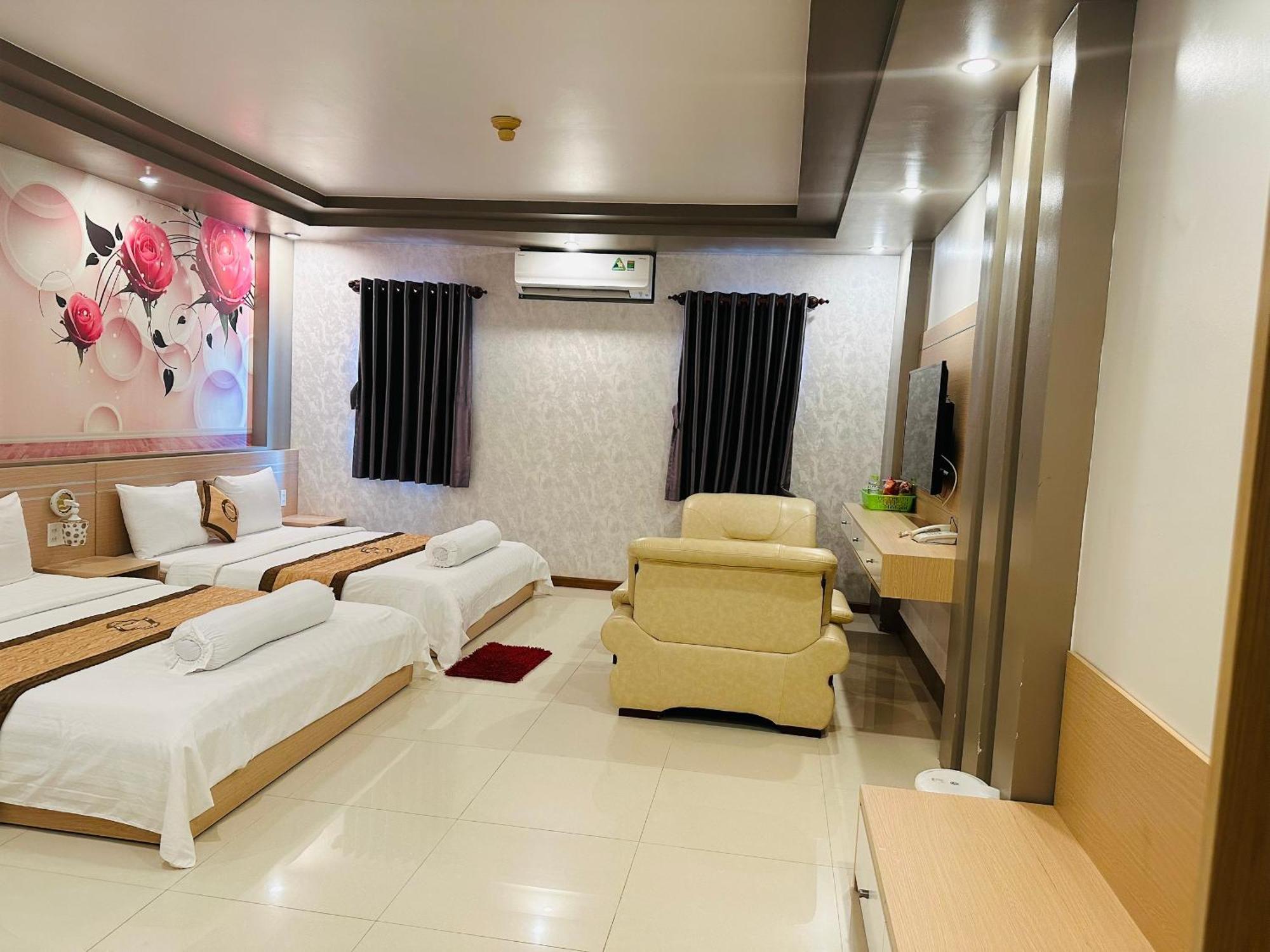 Phuc Hung Hotel Ратьзя Экстерьер фото
