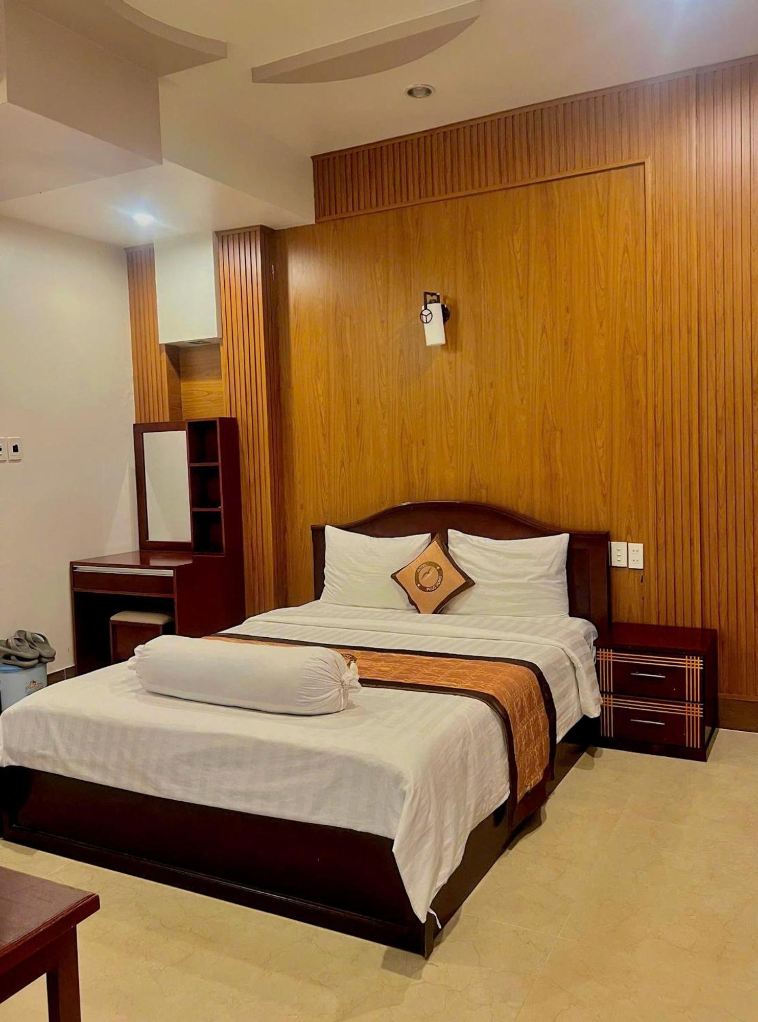 Phuc Hung Hotel Ратьзя Экстерьер фото
